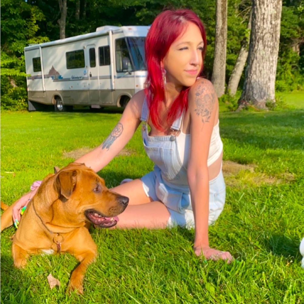 Meet your Posher, Rebecca